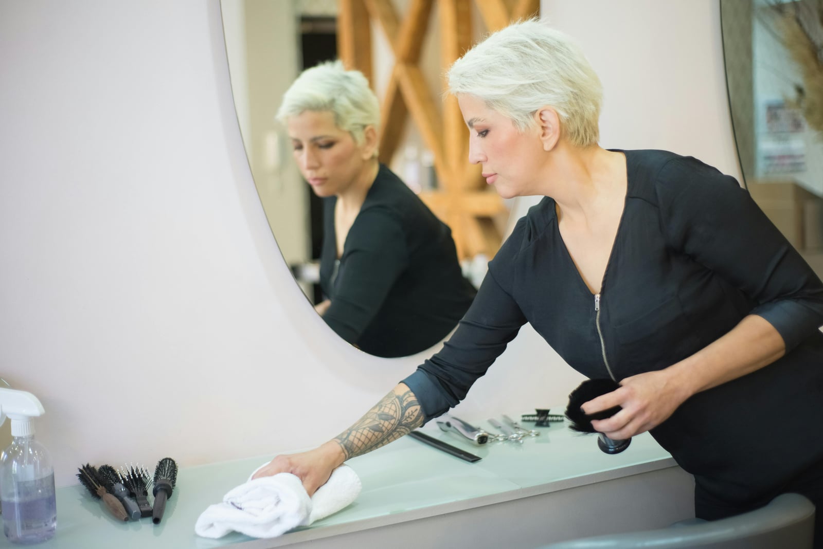 Salon, Barber, Nail
